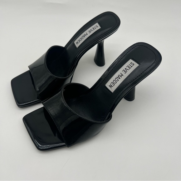 STEVE MADDEN Elated Slide Sandal Black Patent - Picture 5 of 10